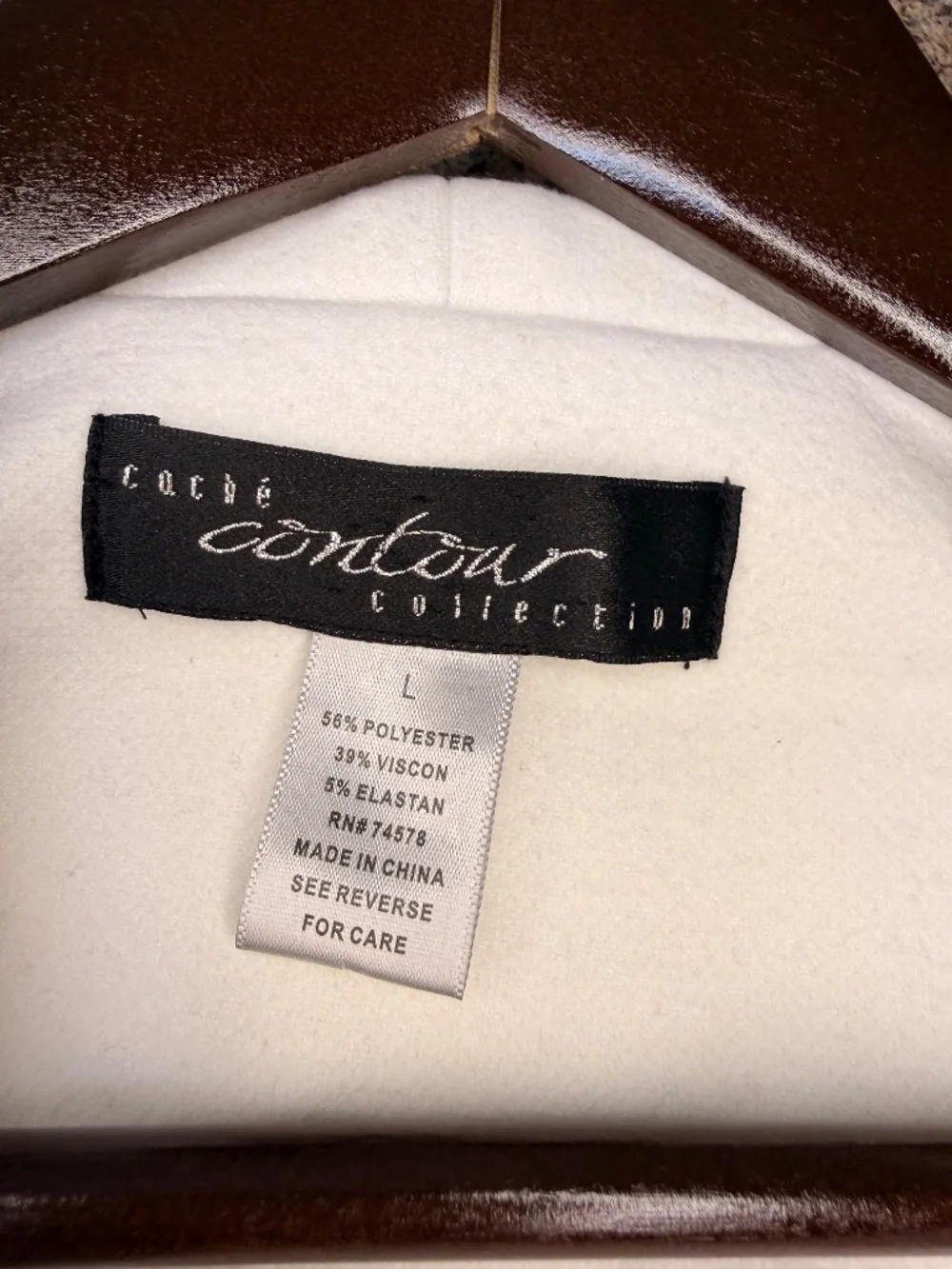 Elegant White Belted Coat Women Dbl Breasted Collars Cache Contour Collection Lg